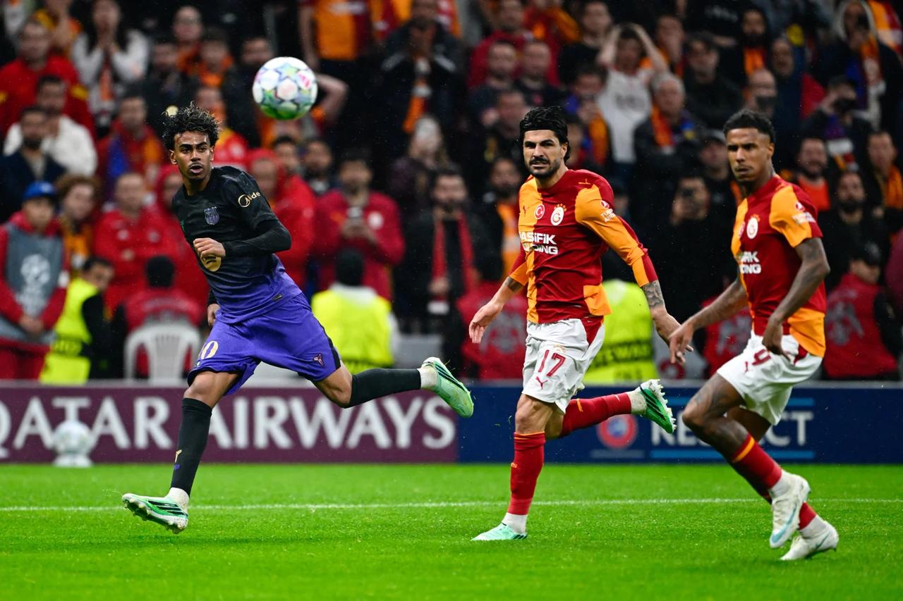 Galatasaray'ın kırılganlık problemi ve Barcelona 