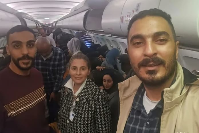 Haaretz: İsrail'de gizemli ağ Gazzelileri sahte insani yardım adıyla tahliye ediyor