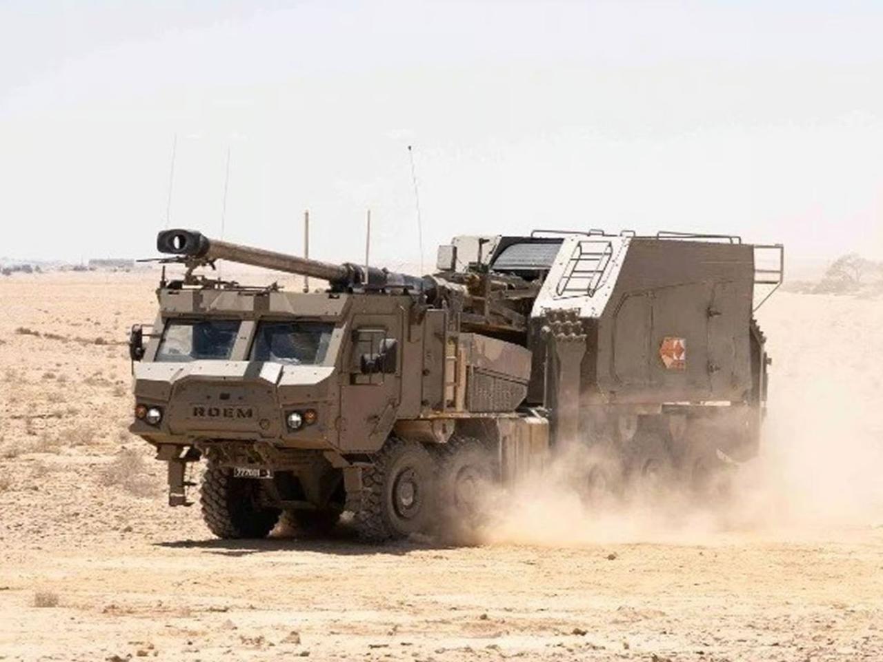 İsrail Ro’em obüsünü envantere aldı
