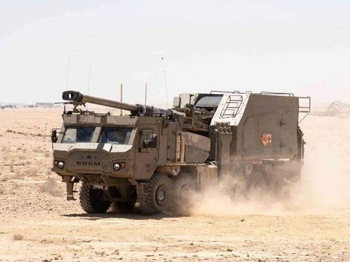 İsrail, yeni nesil Ro’em kundağı motorlu obüs sistemini envantere almaya başladı