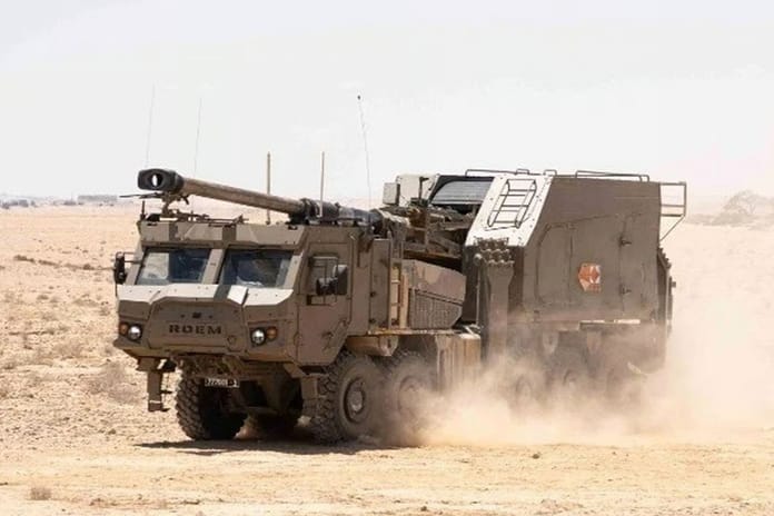 İsrail, yeni nesil Ro’em kundağı motorlu obüs sistemini envantere almaya başladı