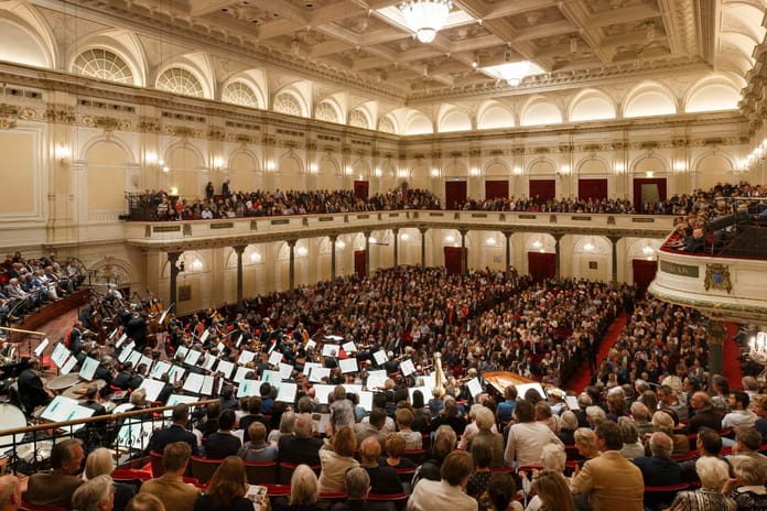 Amsterdam Concertgebouw İsrail ordusu baş kantorunun sahne alacağı Hanuka konserini iptal etti