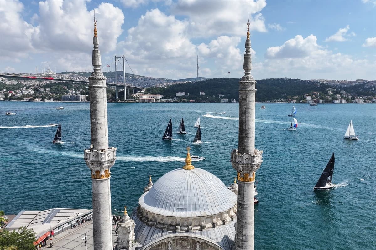 Yelkenler bu kez Zafer Kupası için çekildi