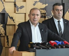 CHP İstanbul İl Kongresi davası 27 Şubat'a ertelendi: Gürsel Tekin görevde kalıyor