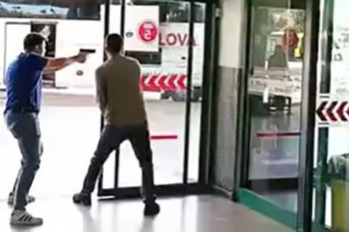 Uzman çavuş otogarda dehşet saçtı 