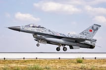 F-16 ÖZGÜR’den AESA radar güdümüyle ilk GÖKDOĞAN atışı gerçekleştirildi