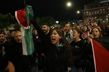 İsrail'in saldırdığı Sumud Filosu'na destek için binlerce kişi sokaklara akın etti