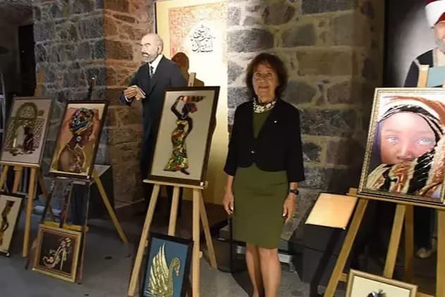 Necla öğretmenden 'Çivi ile Telin Aşkı' sergisi