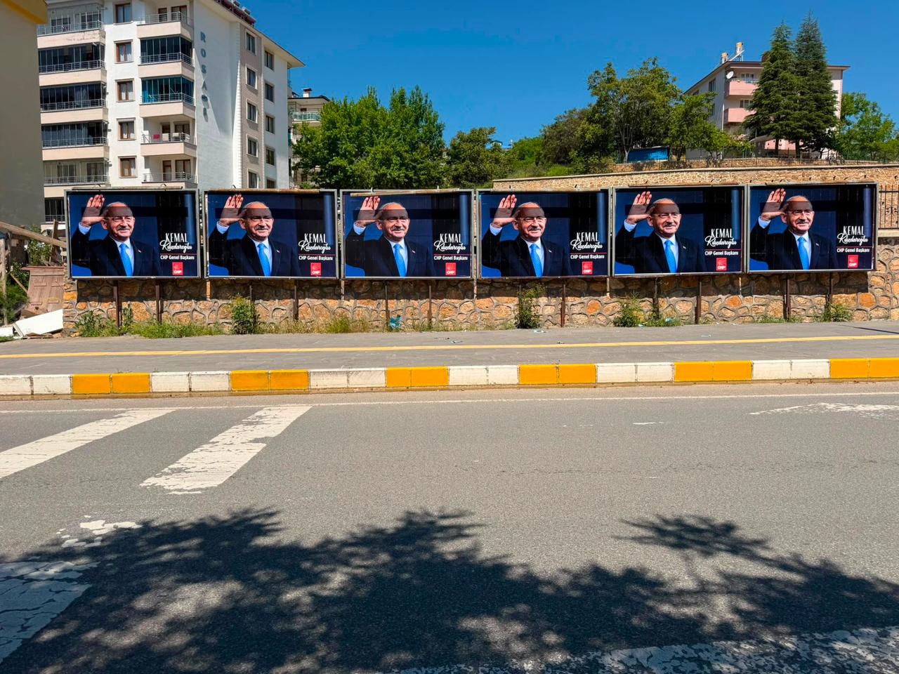 Tunceli'de Kılıçdaroğlu hareketliliği: Memleketine boy boy afişleri asıldı, valilikten açıklama geldi!