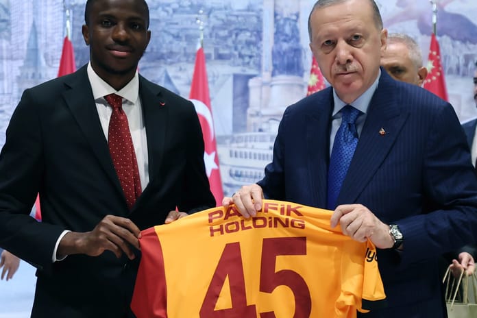 Cumhurbaşkanı Erdoğan, Galatasaray'ı ağırladı