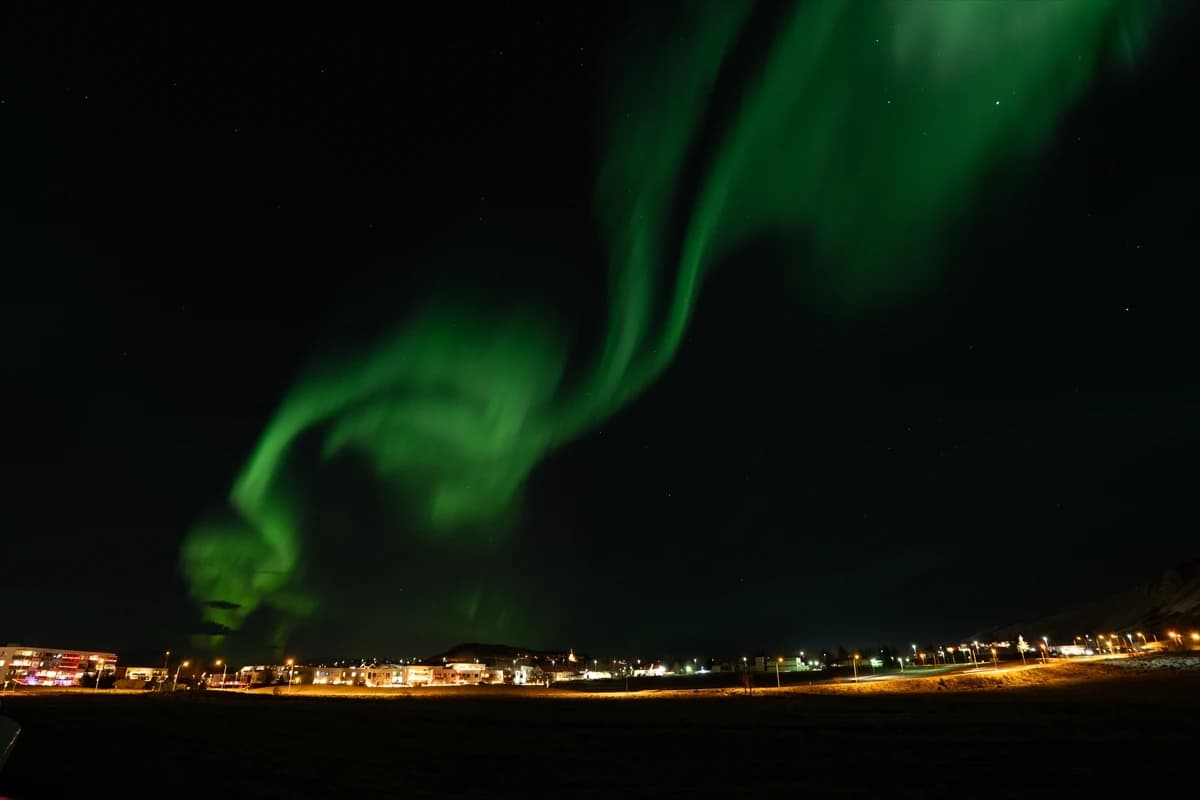 Sahne: Reykjavik semaları | Başrol: Kuzey Işıkları