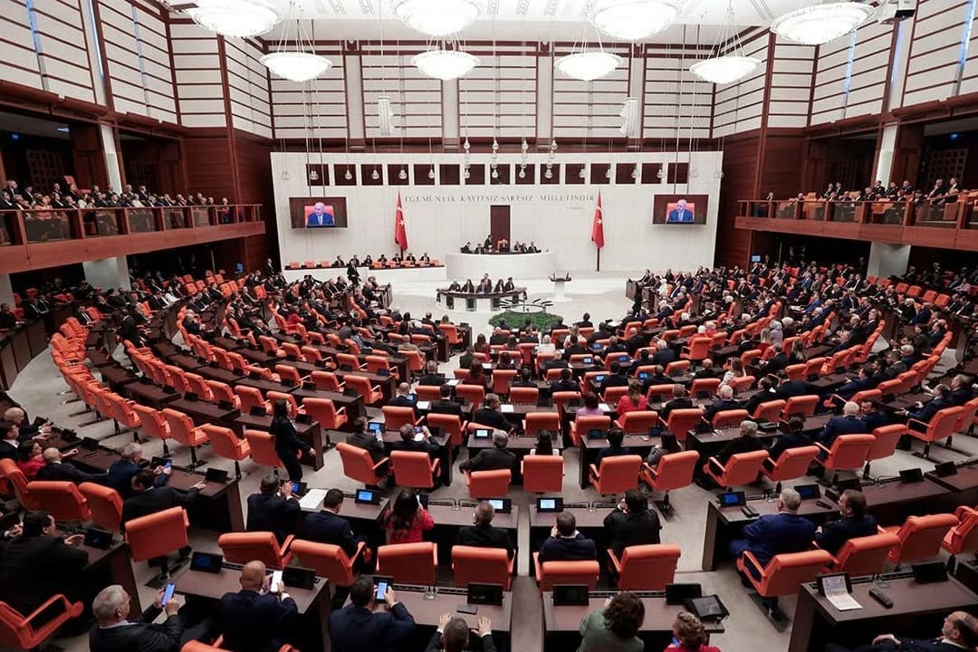 AK Parti'den 22 maddelik torba kanun teklifi