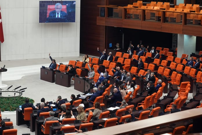 TBMM yeni haftaya yoğun gündemle giriyor