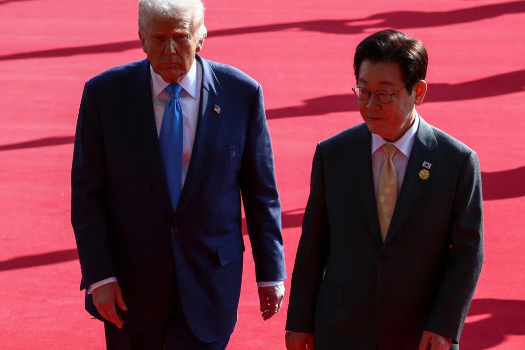 Trump Authorizes Seoul to Build Nuclear Submarine