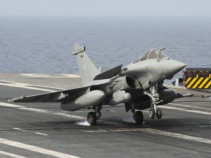 Hindistan, 26 adet Rafale M uçağı için Fransa ile anlaşma imzaladı