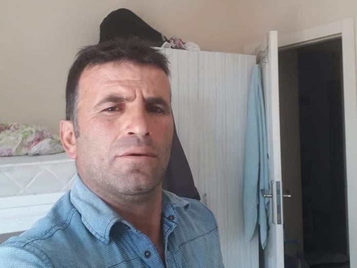 Eşini bardakla öldürdü, üzerindeki kan ele verdi