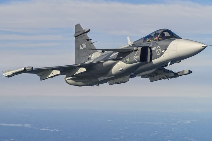 Ukrayna ve İsveç, Gripen savaş uçakları tedariki ve 2033’ten itibaren yerli üretim için görüşüyor