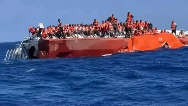 Alabora olan geminin batmadan önceki görüntüleri ortaya çıktı
