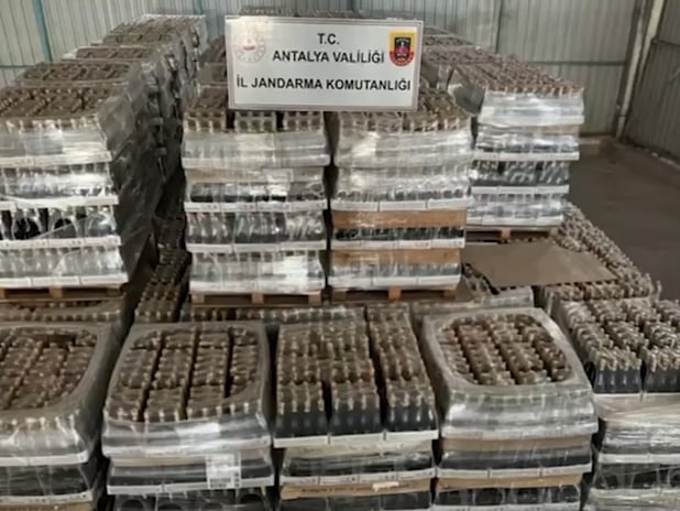 Antalya'da sahte alkol operasyonu