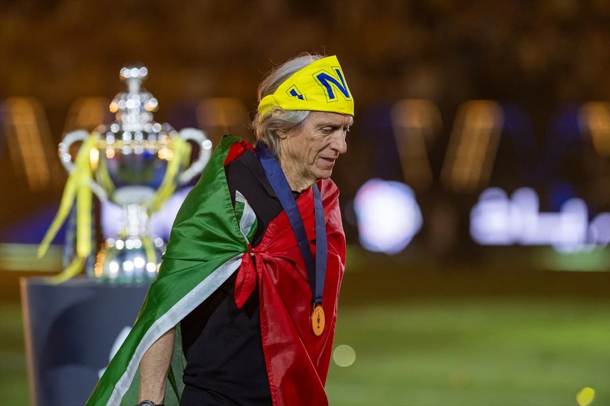 Jorge Jesus ilk sezonunda şampiyon oldu