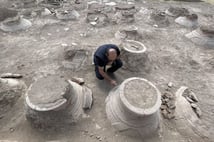 Van'daki Kevenli Kalesi kalıntısında çivi yazılı 76 pithos keşfedildi