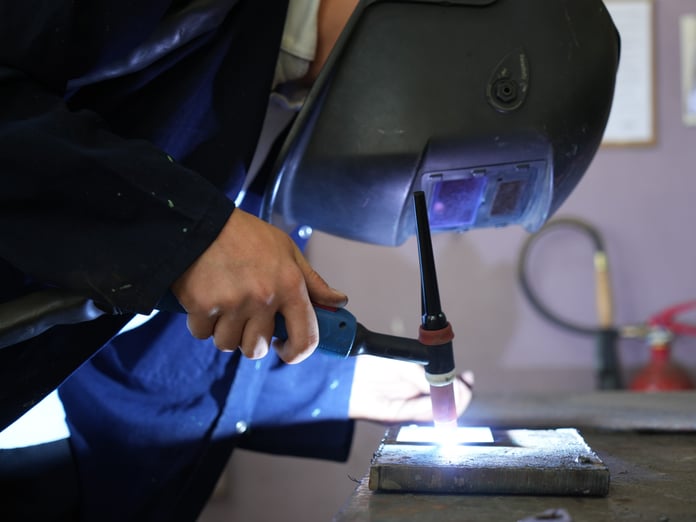 Kocaeli'deki meslek lisesi fabrika gibi çalışıyor