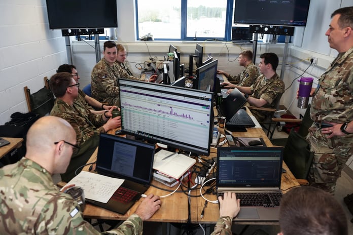 İngiltere, Putin'e karşı siber saldırı ordusu kuruyor