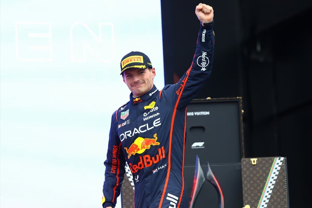 Bakü’de Kral Verstappen: Rakipler sınanır, o kazanır 