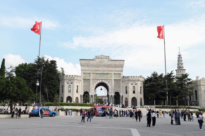 Üniversiteler ne zaman açılacak? 2025 Üniversitelerde dersler ne zaman başlıyor?