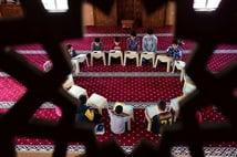 Adana'da Kur'an kursuna çirkin saldırı: Kutsal kitapları yırtıp hırsızlık yaptılar