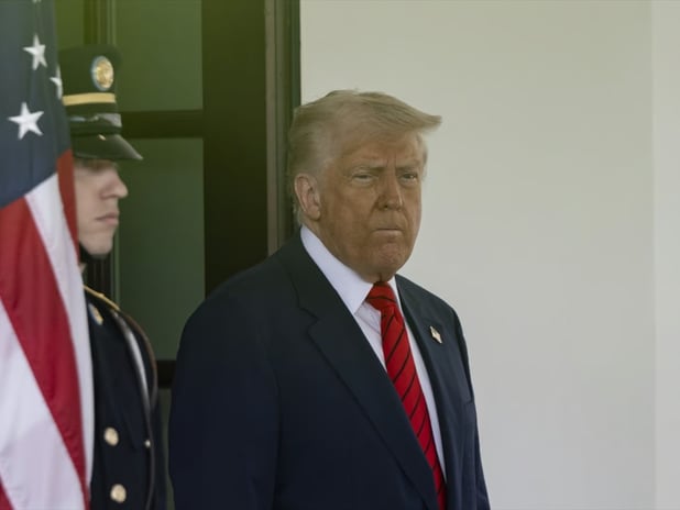 Trump: Yemen'e saldırıları durduracağız