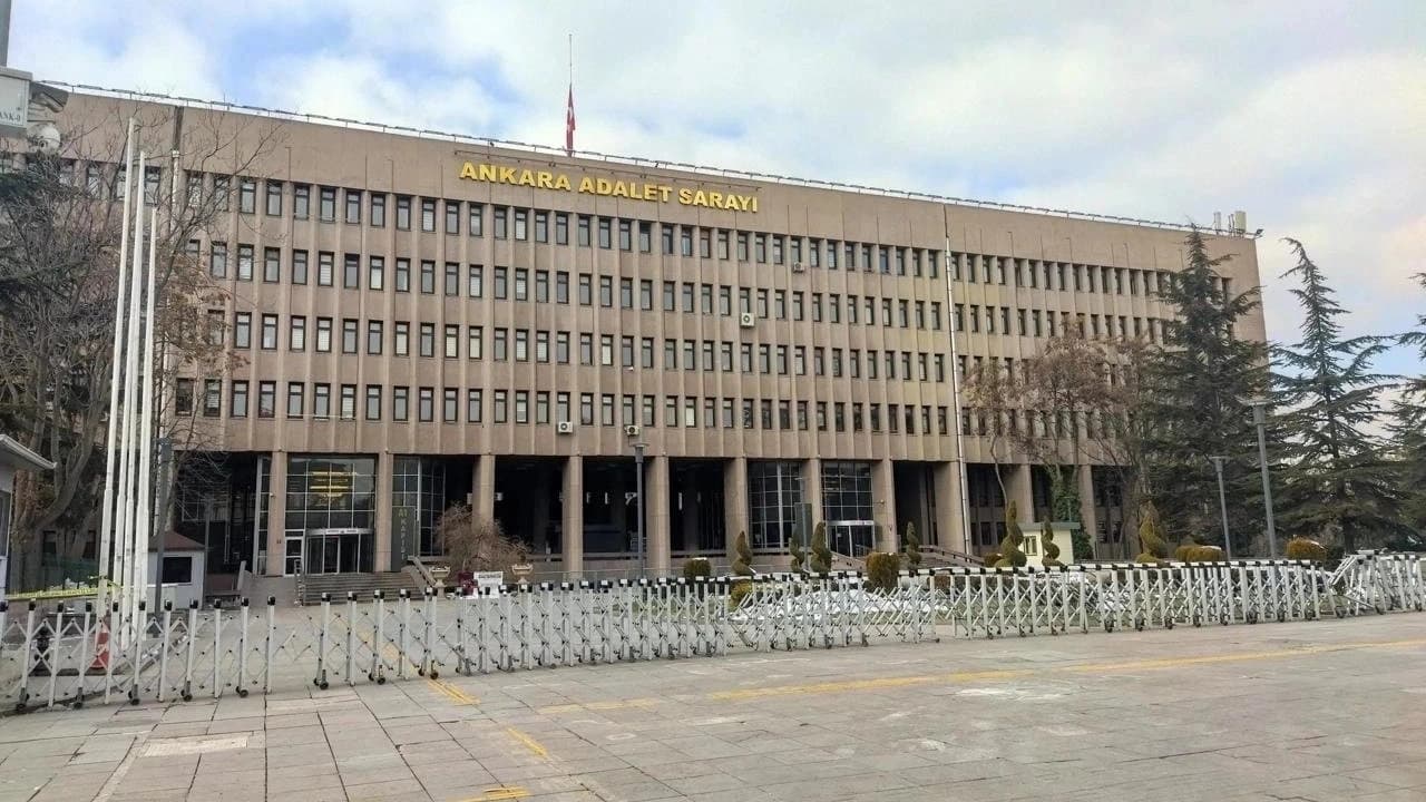 Uyuşturucu ve fuhuş operasyonu: 21 şüpheliye yönelik eş zamanlı operasyon başlatıldı 