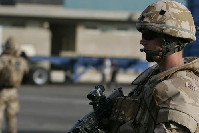 İngiltere Balkanlar'a sınır görevlileri koydu