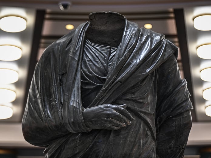 ABD'nin Marcus Aurelius heykeli için istediği izin tek şartla kabul edildi