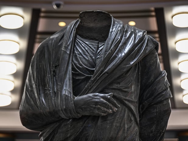 ABD'nin Marcus Aurelius heykeli için istediği izin tek şartla kabul edildi