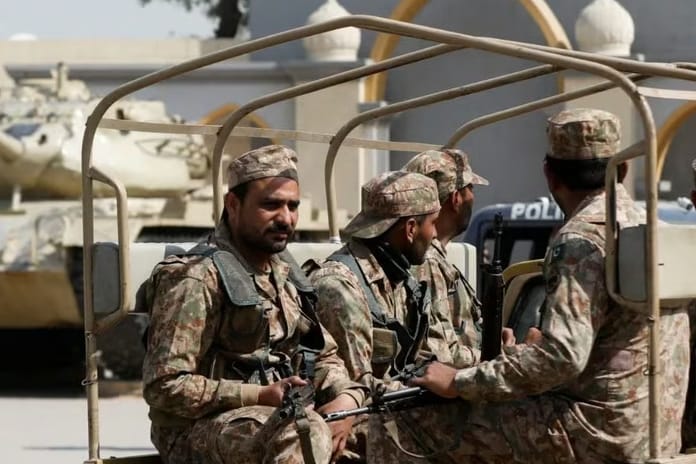 Pakistan ordusu Hayber Pahtunhva'da Hindistan destekli 15 "Teröristin" etkisiz hale getirildiğini açıkladı