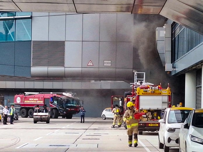 Hong Kong Havalimanı’nda yangın paniği yaşandı