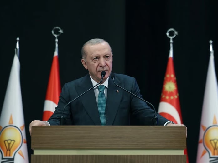 Erdoğan’dan Özgür Özel'e 'karikatür' benzetmesi