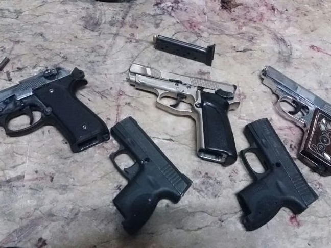 Ruhsatsız silah taşıyanlara operasyon: 1867 ruhsatsız silah yakalandı