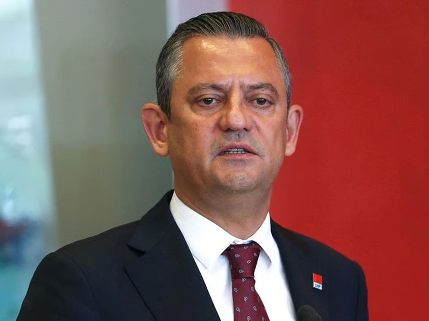 Özgür Özel'den İsrail'in İran saldırısı sonrası iktidara çağrı 