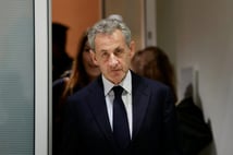 Fransa'da Sarkozy hakkında 7 yıl hapis talep edildi
