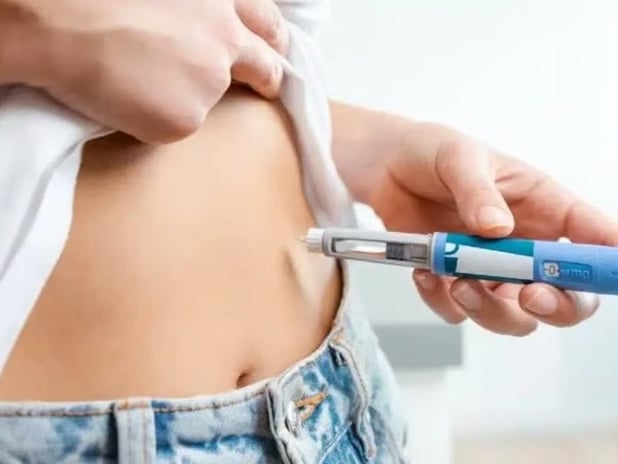 Zayıflama iğnelerini bırakanlar kiloları 4 kat daha hızlı geri alıyor