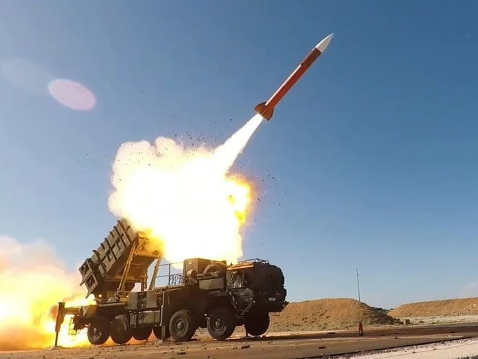 Yunanistan Katar’a Patriot sistemi için önleyici füzeler teslim etti