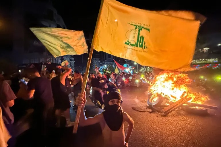 Hezbollah, Amal Supporters Protest State Arms Monopoly Plan