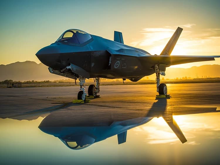 F-35’e altıncı nesil dokunuş