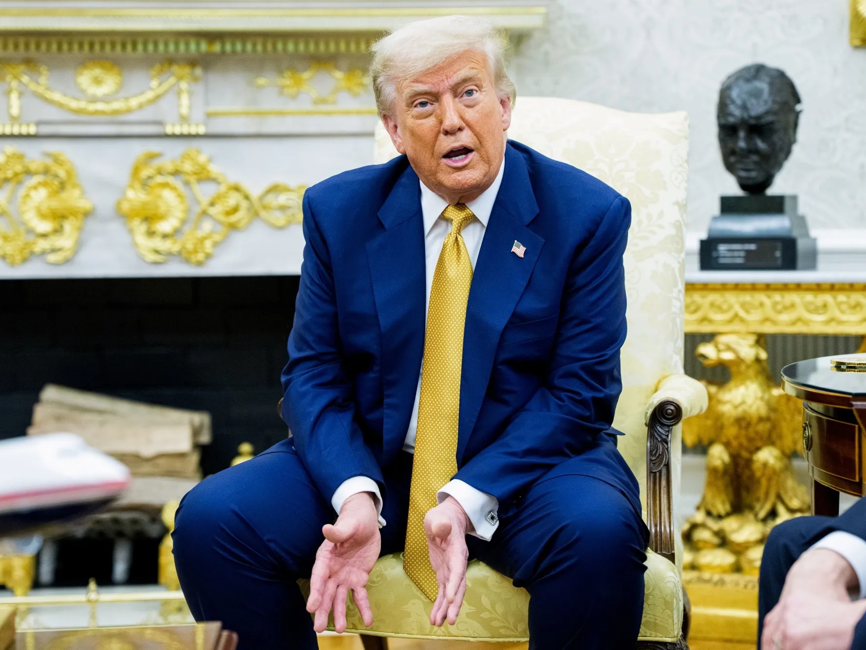 Trump Hosts Qatar’s PM, Meets Bahrain Crown Prince