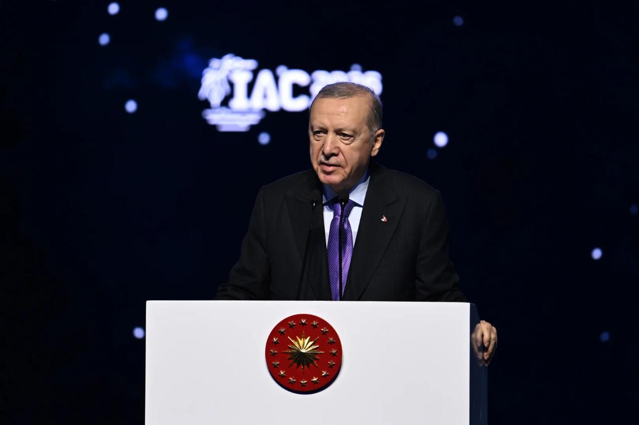 Erdoğan: Türkiye'nin uzay yarışında geri kalmasına asla müsaade etmedik