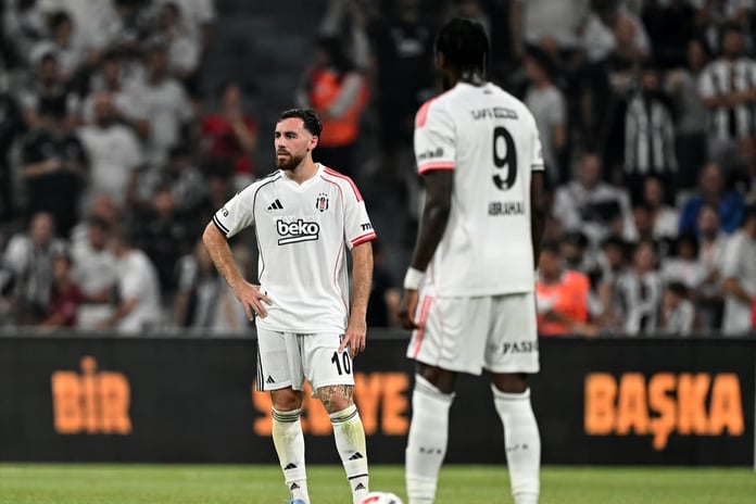 Beşiktaş, UEFA Avrupa Ligi ilk maçında Shakhtar Donetsk'e kendi sahasında mağlup oldu