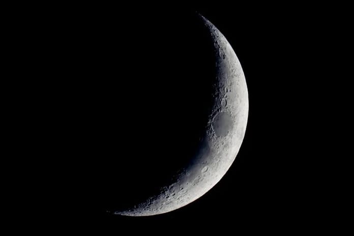 Bu gece gün batımında Mars ve hilal Ay’ı birlikte izleyin