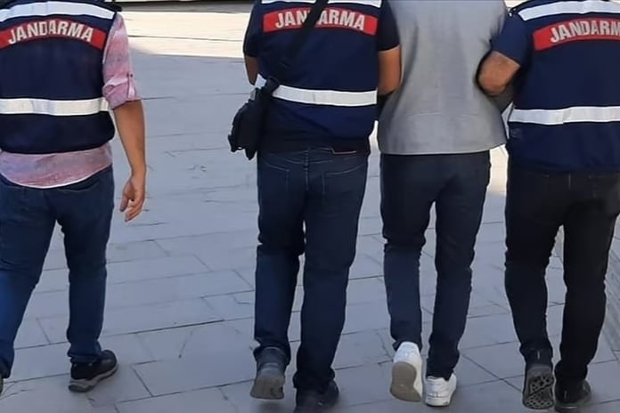 Jandarma'dan siber suç operasyonu: 61 şüpheli yakalandı